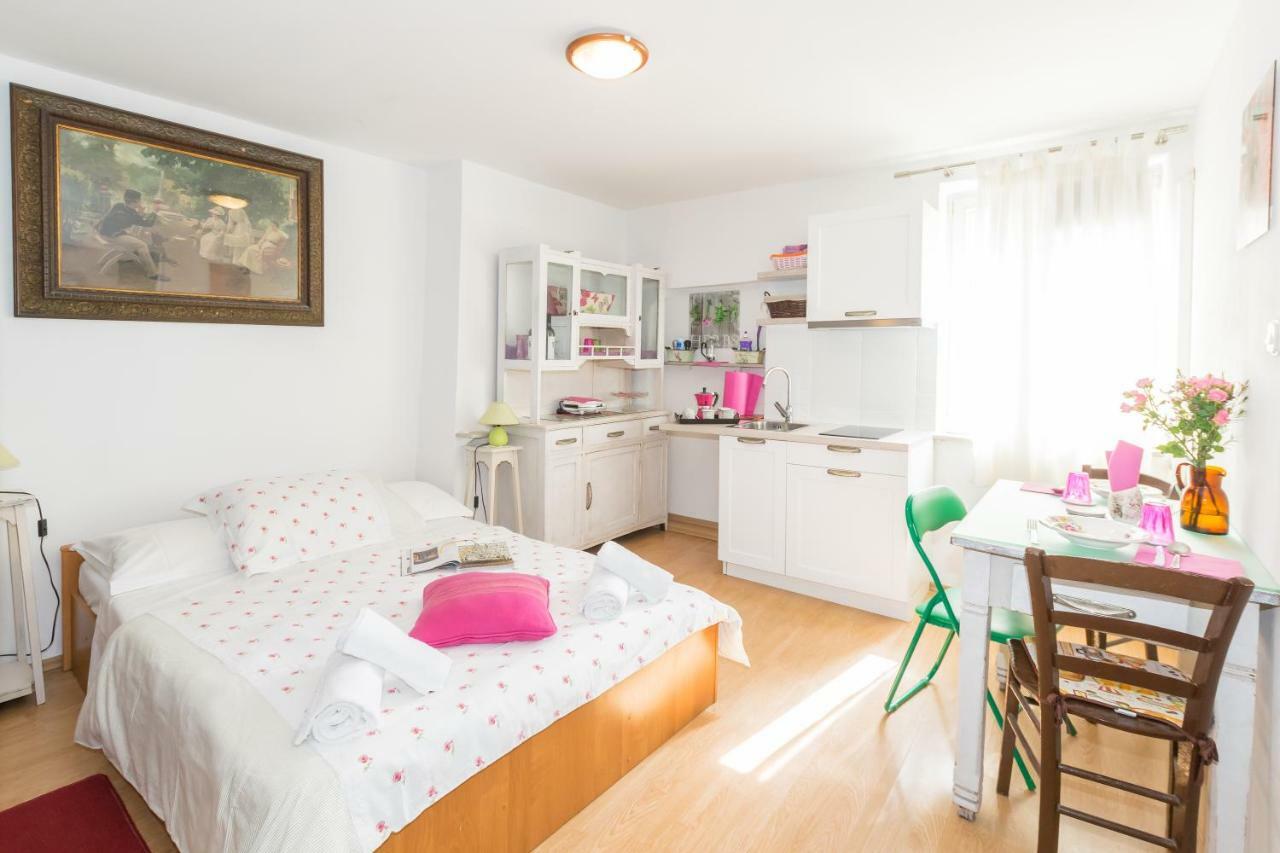 Beautiful Rustical Apt Ana In The Heart Of Rovinj Dış mekan fotoğraf