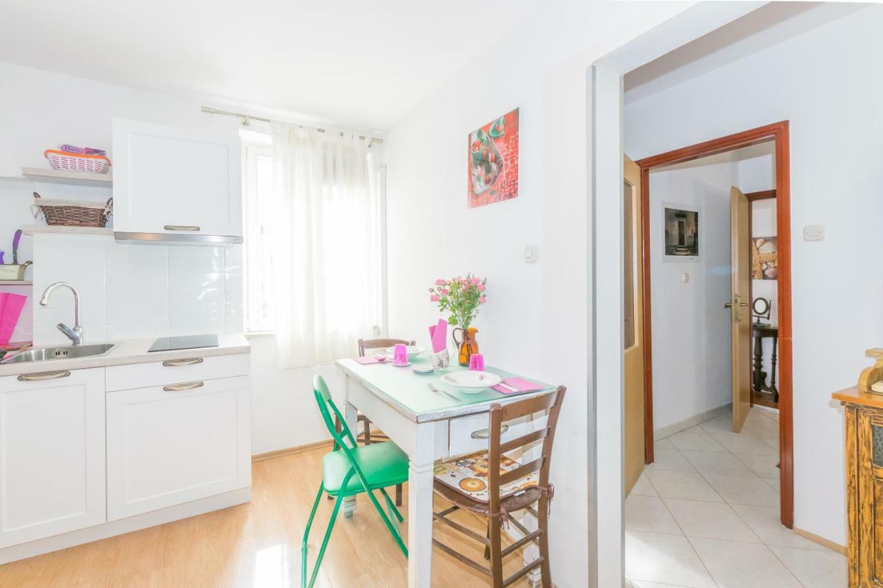 Beautiful Rustical Apt Ana In The Heart Of Rovinj Dış mekan fotoğraf