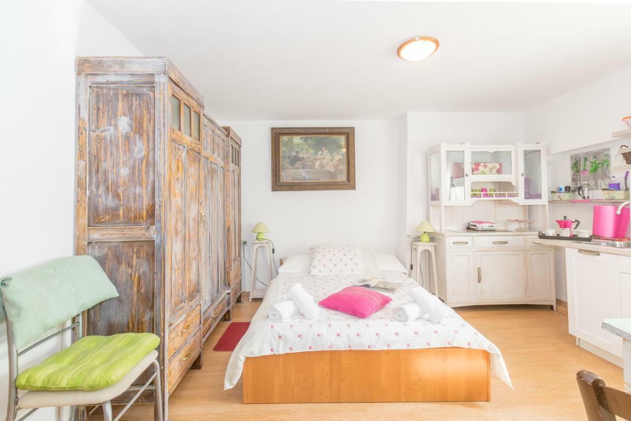 Beautiful Rustical Apt Ana In The Heart Of Rovinj Dış mekan fotoğraf