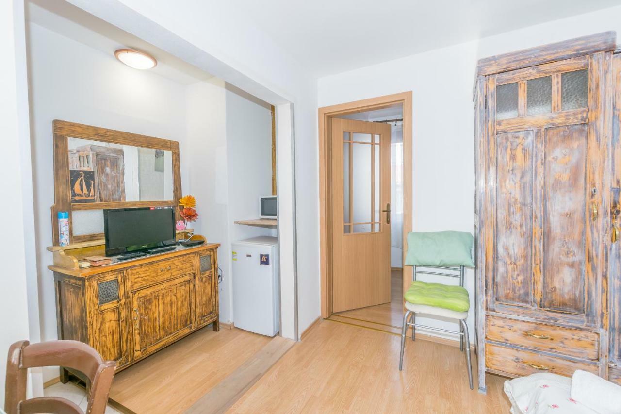 Beautiful Rustical Apt Ana In The Heart Of Rovinj Dış mekan fotoğraf